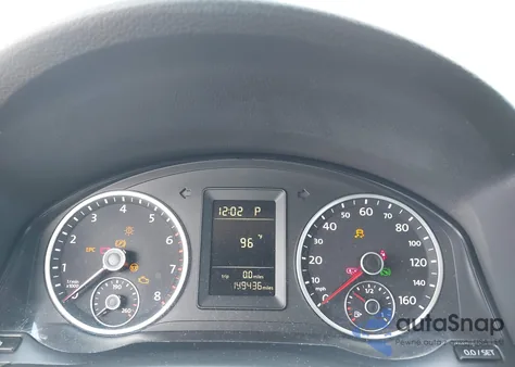 2010 Volkswagen Tiguan S from USA, damaged, VIN WVGBV7AX8AW526711